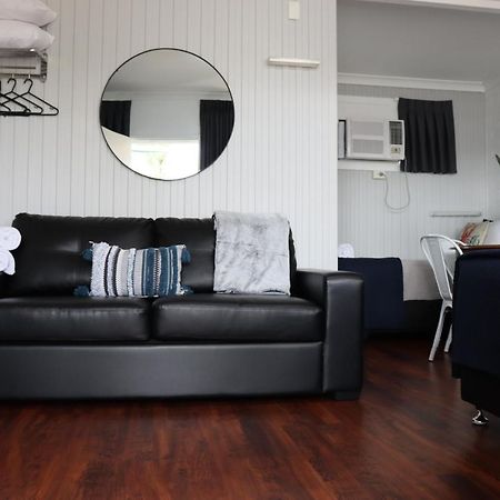 Almare Tourist Motel Баллина Экстерьер фото